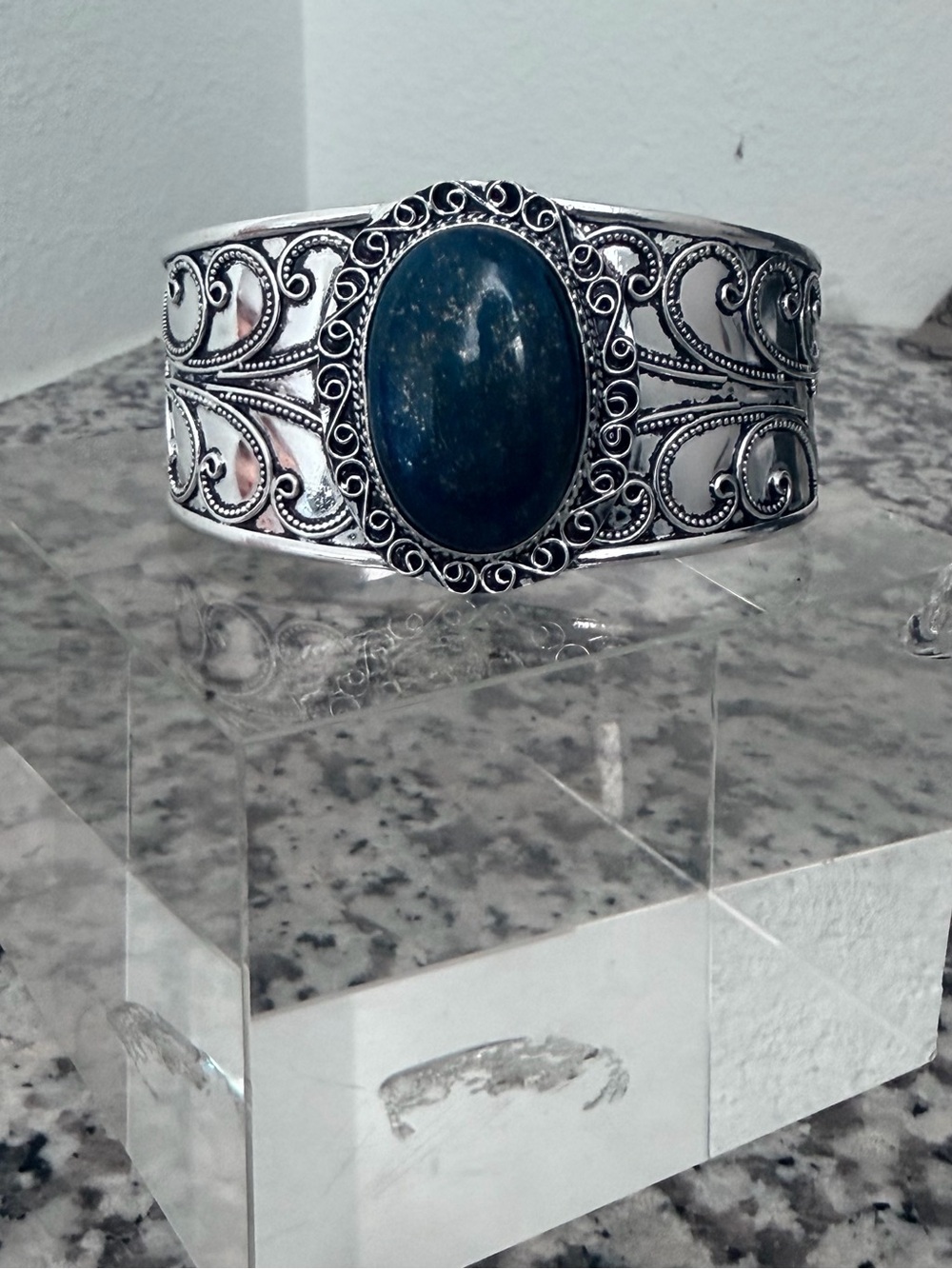 925 Sterling Silver -Style Lapis Filigree Cuff Bracelet with Deep Teal Stone